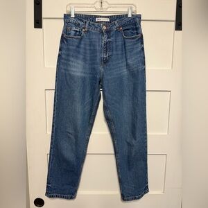 Zara Women’s High Rise Straight Leg Jeans Size 8 Medium Wash
